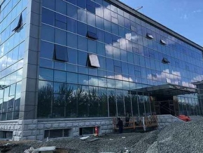 漢中玻璃幕墻價(jià)格