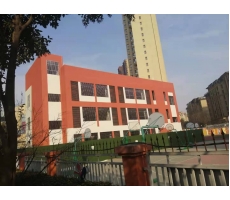 泰鑫鋼構(gòu)又一次加入校園建設(shè)，為學(xué)生的安全保駕護(hù)航！