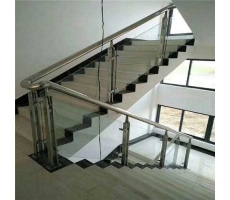 銅川泰鑫鋼構(gòu)工程不銹鋼欄桿的應(yīng)用