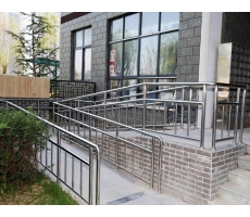 銅川陜西泰鑫不銹鋼欄桿使用壽命介紹