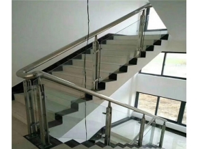 不銹鋼玻璃欄桿