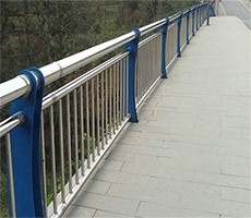 防護欄桿的選材